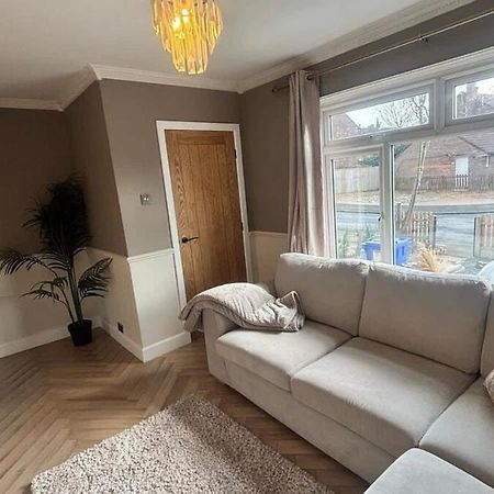 Stylish 2Bed - Manchester - Free Parking Hyde Eksteriør bilde