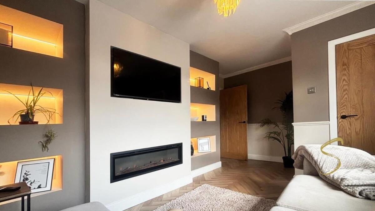 Stylish 2Bed - Manchester - Free Parking Hyde Eksteriør bilde